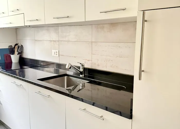 Snowball, Modern, Cosy, Matterhorn Views アパート *