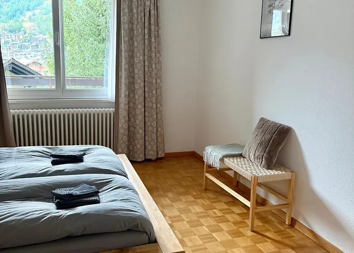 Snowball, Modern, Cosy, Matterhorn Views