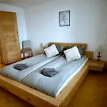 Snowball, Modern, Cosy, Matterhorn Views דירה צרמט